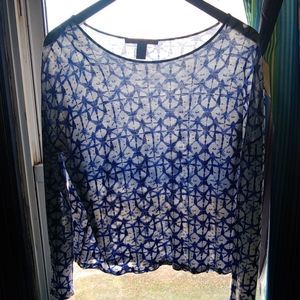 Forever 21 Medium Top, Blue and White  Printed Top